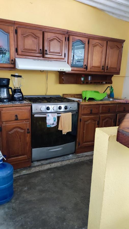 Casa Sixta A 7Min Del Aeropuerto Internacional Pmx Y 2 Cuadras Terminal Autob Ado Hotell Puerto Escondido  Eksteriør bilde